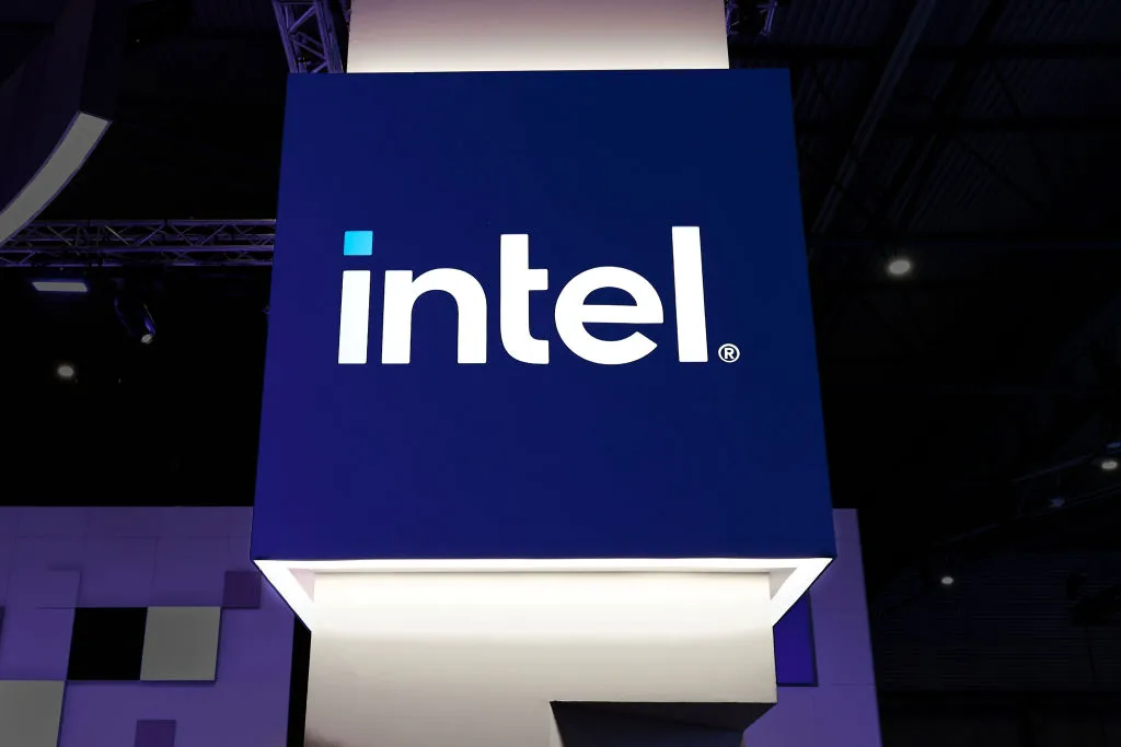 Intel corta fábricas na Alemanha e Polónia e adia investimento de 28 mil milhões nos EUA