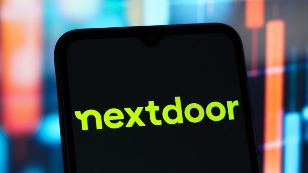 Nextdoor relança aplicativo com notícias locais, alertas em tempo real e recurso de IA para recomendações de estabelecimentos