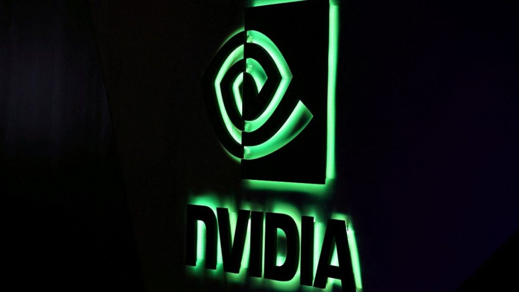Nvidia prevê retomar envio do chip de IA H20 para a China após sinal verde dos EUA