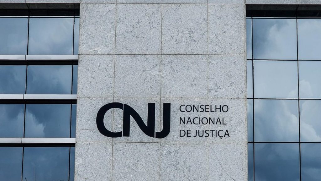 Inteligência artificial no Judiciário passa a seguir regras do CNJ; veja limites e permissões