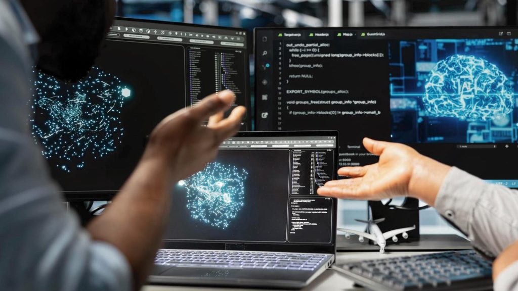 Kore.ai disponibiliza soluções de IA para trabalho, processos e atendimento no AWS Marketplace