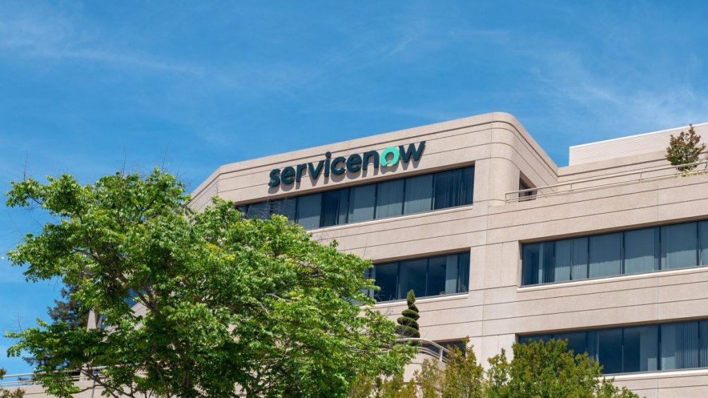 Departamento de Justiça dos EUA analisa compra da Moveworks pela ServiceNow por possíveis impactos concorrenciais