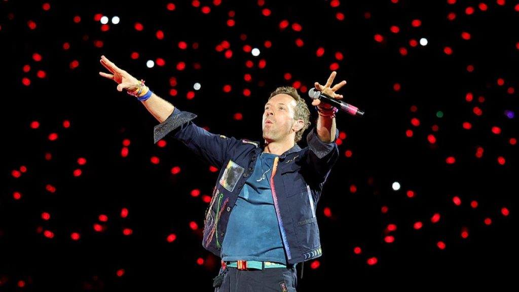 CEO da Astronomer renuncia após repercussão de vídeo em show do Coldplay
