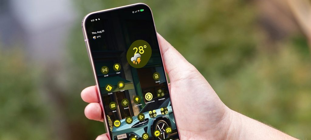Android 16 QPR2 Beta ativa widgets no ecrã bloqueado e reforça segurança